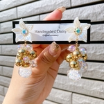 パール フラワー×オーロラ ガラスドーム ぶどうピアス