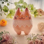 ピンク☆レースの首輪付きの猫のぬいぐるみ「ふにゃ〜た」