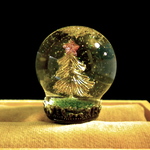 クリスマスツリーのスノードームリング　ピンク