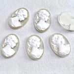2個セット 1960’s カメオ 25×18mm アイボリー /ヴィンテージ カボション ネックレス デコパーツ用に
