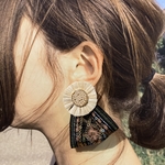 ラフィア　サークル　フラワーピアス　ボヘミアン　リボンキャッチ　2way ピアス