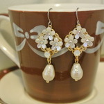 【再販】お花とコットンパールピアス