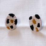 【M様リクエスト】  アニマル柄刺繍ピアス