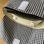横入れお弁当袋　ブラックチェック