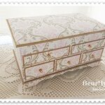 damask square furniture