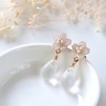 色が変わる＊桜ドロップピアス