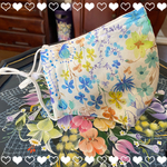 ❤️セール中❤️リバティ　大きめ　4層　立体　ノーズワイヤー　アジャスター付き　ブルー　小花　大人マスク❤️値下げ！