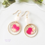 ◇花レジン◇Rose♡ハートの花びらピアス／イヤリング