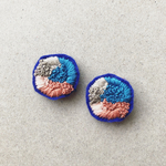 pink×blue刺繍ピアス