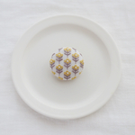 連続模様の刺繍ブローチ ＊ お花畑