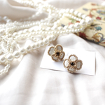ビーズ刺繍　small Flower 《ピアス》　