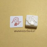 《再販》みつあみおんなのこ　こちらです：消しゴムはんこ。