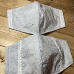 レースにお花のマスク　グレー