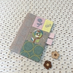ほぼ日手帳カバー カズンサイズ ミナペルホネン tambourineベージュと片面チョコっとパッチバージョン