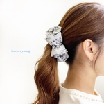 ［送料無料］バナナクリップ・ラインフラワー・ホワイト