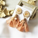 【２way】ドライフラワー花びらレジン×シフォンタッセルピアス/イヤリング【オレンジ】