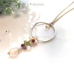 【再販3】パールフラワーが揺れるスプリングネックレス（ﾛﾝｸﾞﾈｯｸﾚｽ・ﾈｯｸﾚｽ・ﾊﾟｰﾙﾈｯｸﾚｽ・フラワー・パール・ビーズ・グリーン・揺れる・天然石・花）