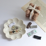 new 刺繍パッチンピン&フリルヘアクリップ 2本セット