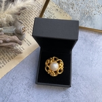 import button pierce