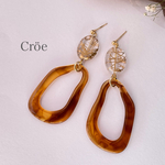✳︎大ぶりマーブルピアス/イヤリング✳︎ゴールドラメ入りクリアビーズ　アクリルマーブルゆがみリング　べっこう