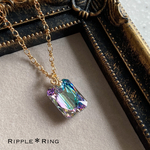 Swarovski 夢色ゆらめくヴィトレイルライトのレクタングルネックレス