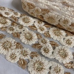 インド刺繍リボン 白 花 金 ゴールド レース ボヘミアン ベルト ピアスにも 結婚式 入学式 成人式 髪飾り 手芸