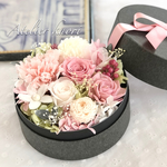 パステルカラーの フラワーBOX (バニラピンク) 〜 フラワーアレンジメント 結婚祝い 退職祝い 誕生日プレゼント 母の日 引越し祝い