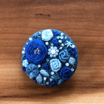 ビーズ刺繍くるみボタン（ヘアゴム/ブローチ）