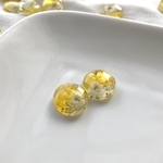 スプリングイエロー✴︎黄色のお花とゴールドの耳飾り ピアス/イヤリング/ノンホールピアス ドライフラワー 花 黄色 ゴールド 春