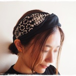 ＊　モノトーン刺繍　ねじりヘアバンド　＊