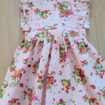 【SALE】苺🍓ワンピース　エプロンドレス