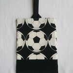 お名前タグつき シューズ入れ 【サッカーボール／ブラック】