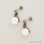 《SALE》パールネコピアス