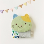 ふんわり☆ねこさん　移動ポケット　グリーン×フラッグ