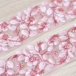 インド刺繍リボンᢂワントーン小花　ピンク　インド刺繍/インドリボン/刺繍リボン/リボン/シルクリボン/トリム/ブレード/ジャガードリボン/チロリアンテープ/レース/チュール/チュールレース
