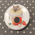 デグーと苺ジャムの缶バッジ