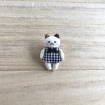 子猫のブローチ