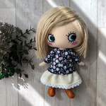 着せ替え〈2点セット〉ෆ̈ ハッピードール　イーマリー　(ボタン付きシャツ・レース付きスカート) 紺花柄　生成り　スカート