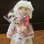 ２０cmドール（カサブランカの花束を持って）