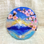 Ｈ様オーダー品  「ダイヤモンド富士と桜」「四つ葉のクローバーと虹」  羊毛フェルトのブローチ