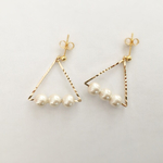 トライアングル△コットンパールピアス