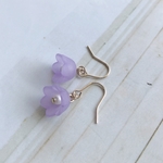 Luna.幸せ花　ラベンダー色のすずらんのピアス