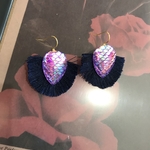 鱗タッセル ピアス・イヤリング