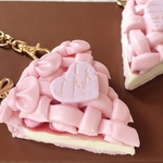 マシュマロピンクパイのバッグチャーム