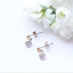 simple♡　ジルコニア　ゆれるピアス/樹脂ノンホールピアス（イヤリング）　