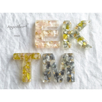 [オーダー専用]花びらいっぱい イニシャルキーホルダー＊
