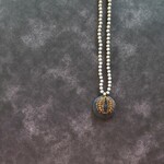 マットなクラシカルモノトーンシルクコードネックレス