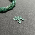 【20粒】宝石質エメラルドAAAA