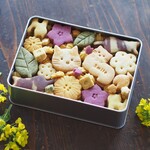 「ねこたちの花畑♪野菜クッキー缶」（Ｌ）【5/7（金）～9（日）配送】