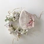 再販💓ハーフリネン キナリ系ベージュと国産ダブルガーゼで作った立体マスク　ピンクローズ柄コットン&ベージュコットンレースお花　モーヴピンクリボン　ポケットタイプ
